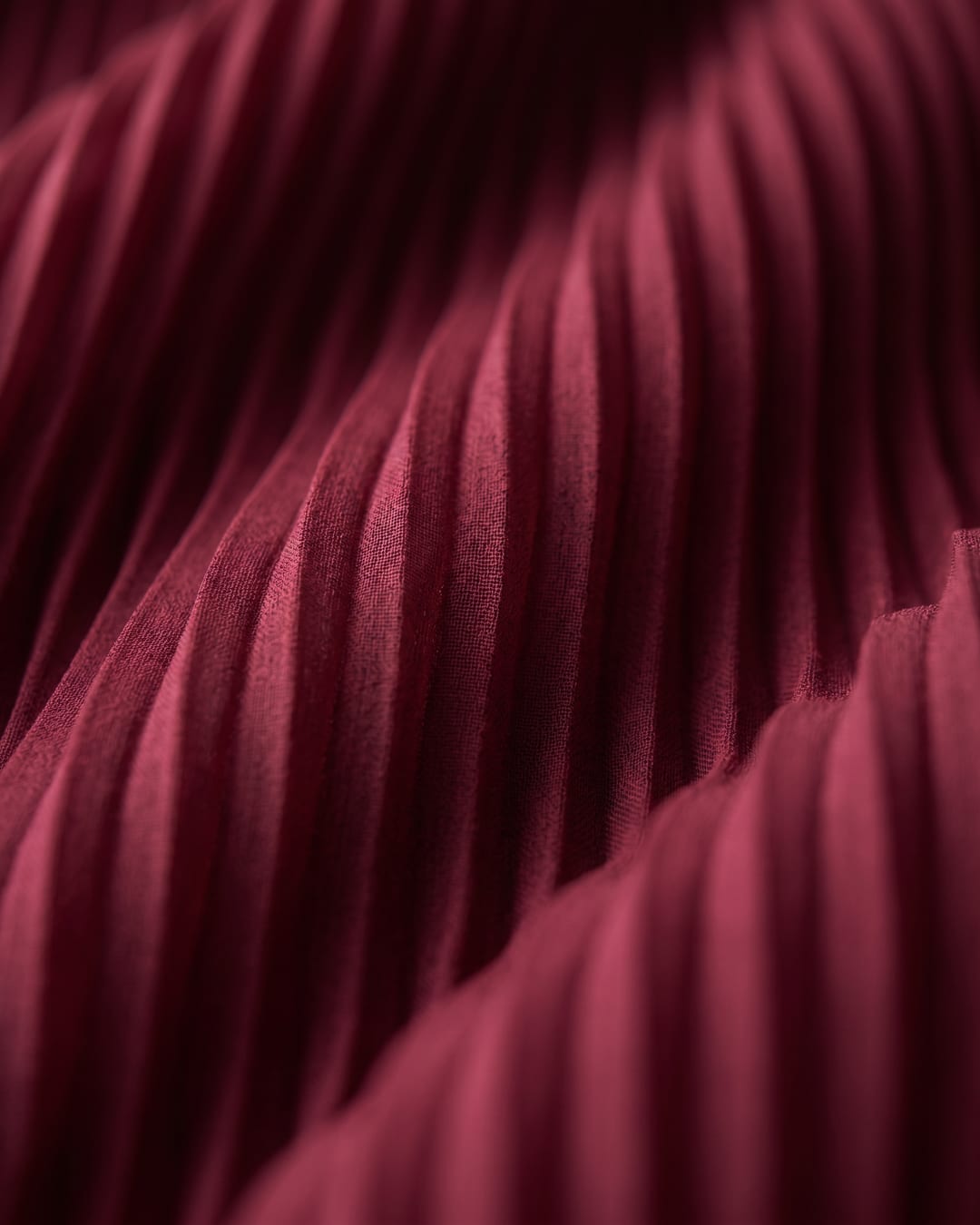 Aurelia dress — recycled knife-pleated chiffon fabric in Porpora