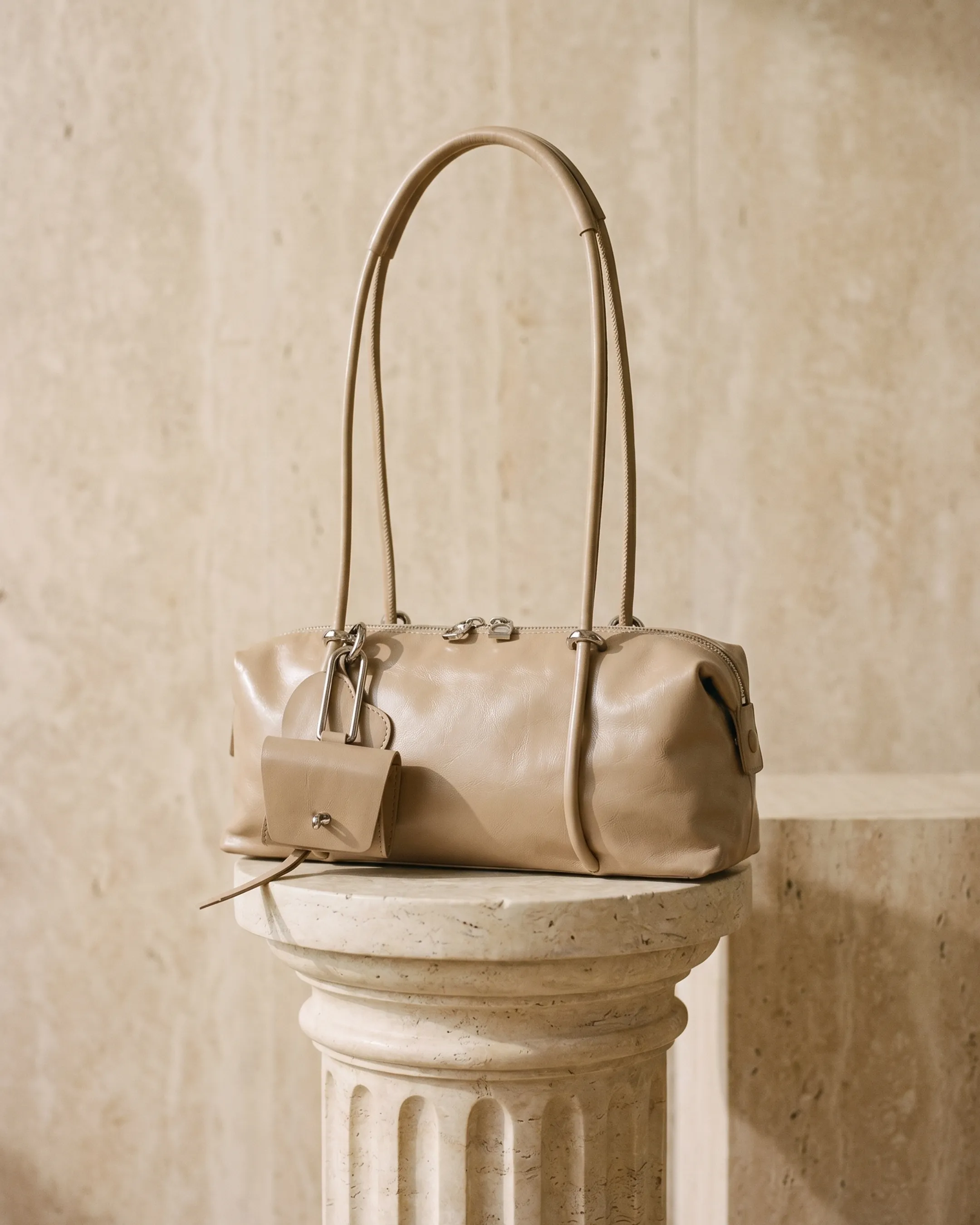 Hugo Caesar Tassi structured leather tote bag in Travertine — studio packshot, Hugo Caesar Tassi