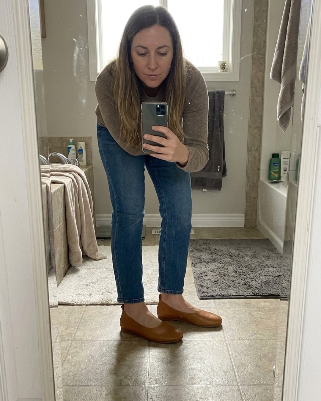 Customer selfie of the Hugo Caesar Tassi Septima in Cuoio