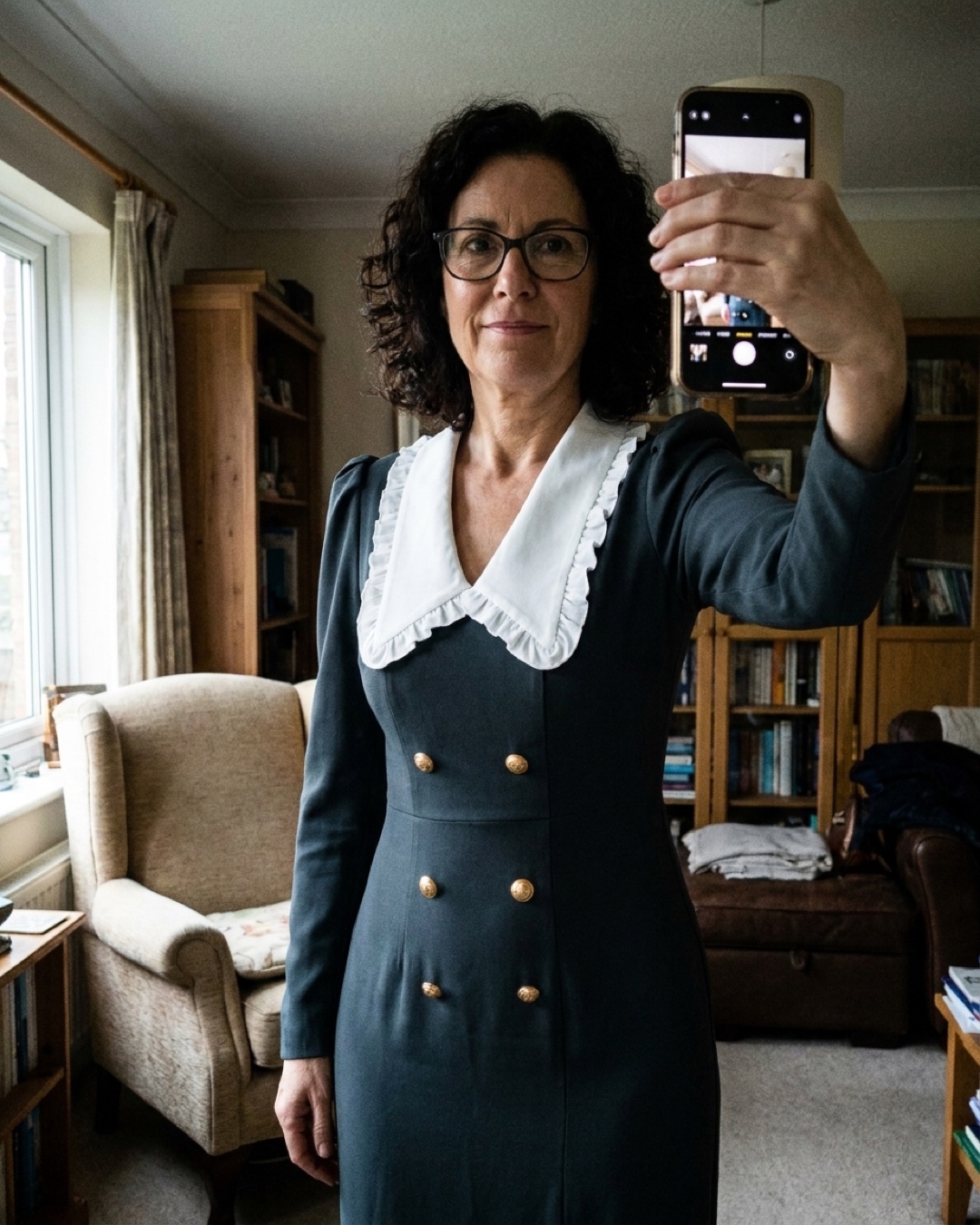 Customer selfie of the Hugo Caesar Tassi Servilia in Basalt