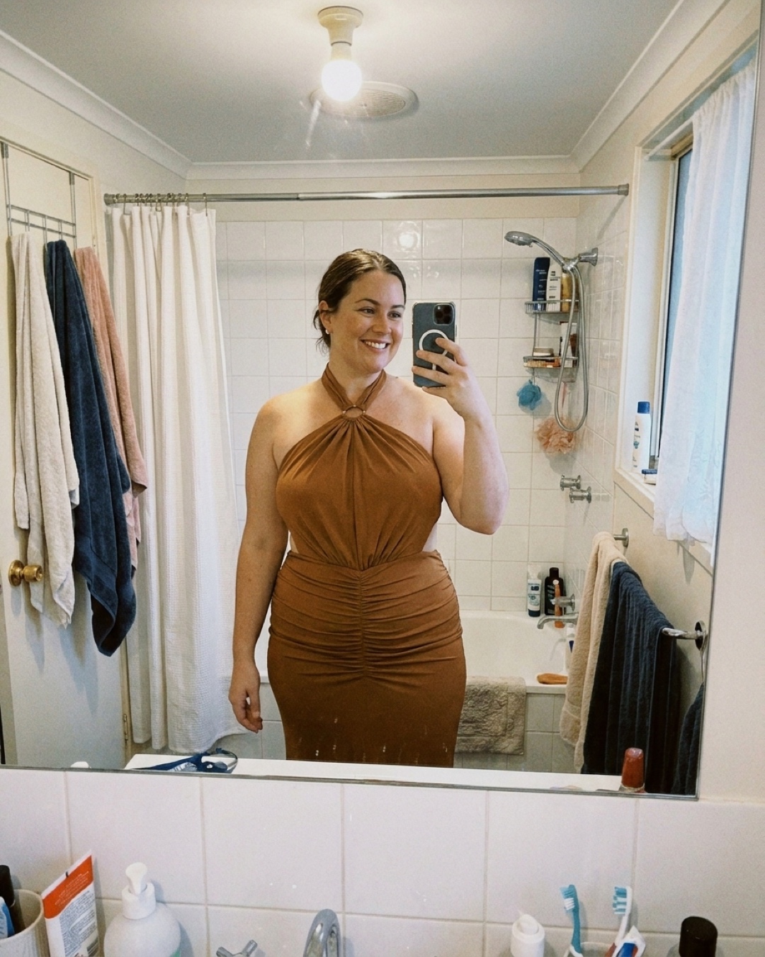 Customer selfie of the Hugo Caesar Tassi Tullia in Cuoio
